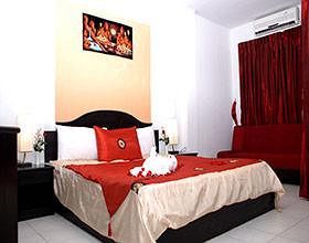 Casa Bonita Guest House Patong Bagian luar foto